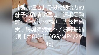 两个妹子双倍快乐双倍享受~~丰满充满诱惑~哥哥看了实在无法抵抗不住要射内内啦！