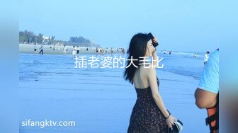 韩奶儿颜值不错骚气大奶妹子道具自慰，全裸近距离特写掰穴大黑牛震动