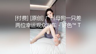  居家摄像头破解年轻小情侣在家里啪啪完活了非得让女友尝尝他的精液对白搞笑