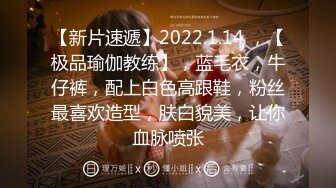 【粉丝福利】这爱脚的要爽死了,两攻又吃又舔,还无套干射！