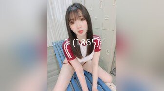 【新速片遞】  漂亮大奶美女 吃鸡足交舔胸全套服务 被无套怼的不要不要 最后奶交爆射 用嘴清理鸡鸡 