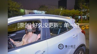 总能约到漂亮小姐姐一起大秀墨镜小哥，酒店开操C罩杯美乳，站立扶着大屁股后入，上位骑乘抽插猛操晃动奶子