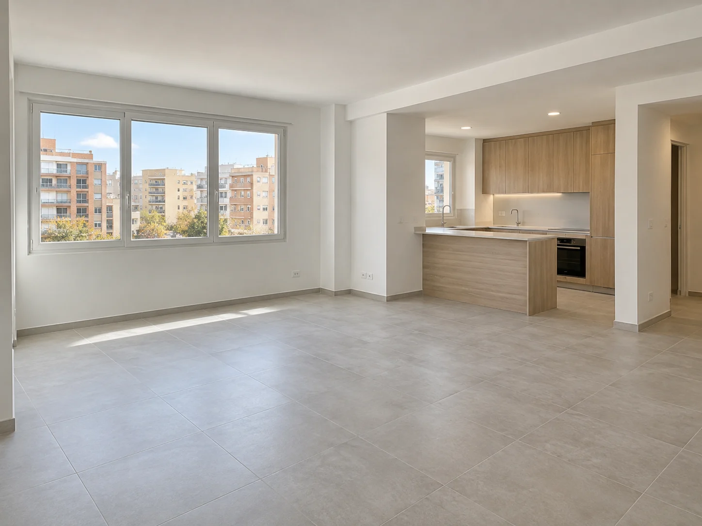 Piso reformado en Sabadell con salón luminoso y suelo porcelánico